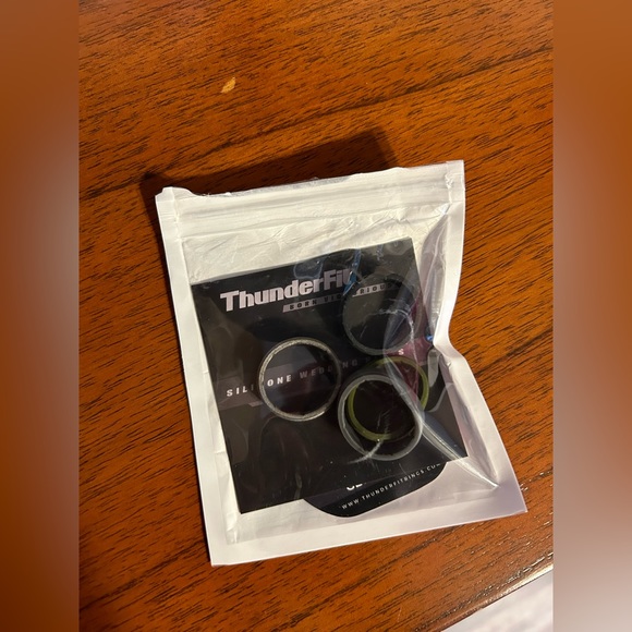 Men’s Silicone wedding bands - Picture 1 of 1